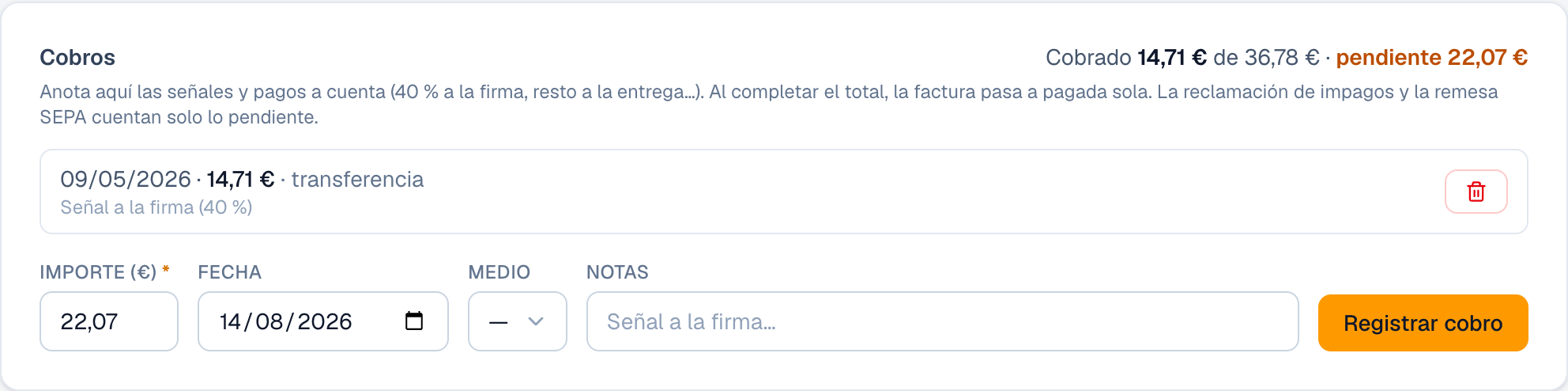 Bloque de cobros de una factura: cada pago con su importe, su fecha y su medio, y lo que queda pendiente de cobro.